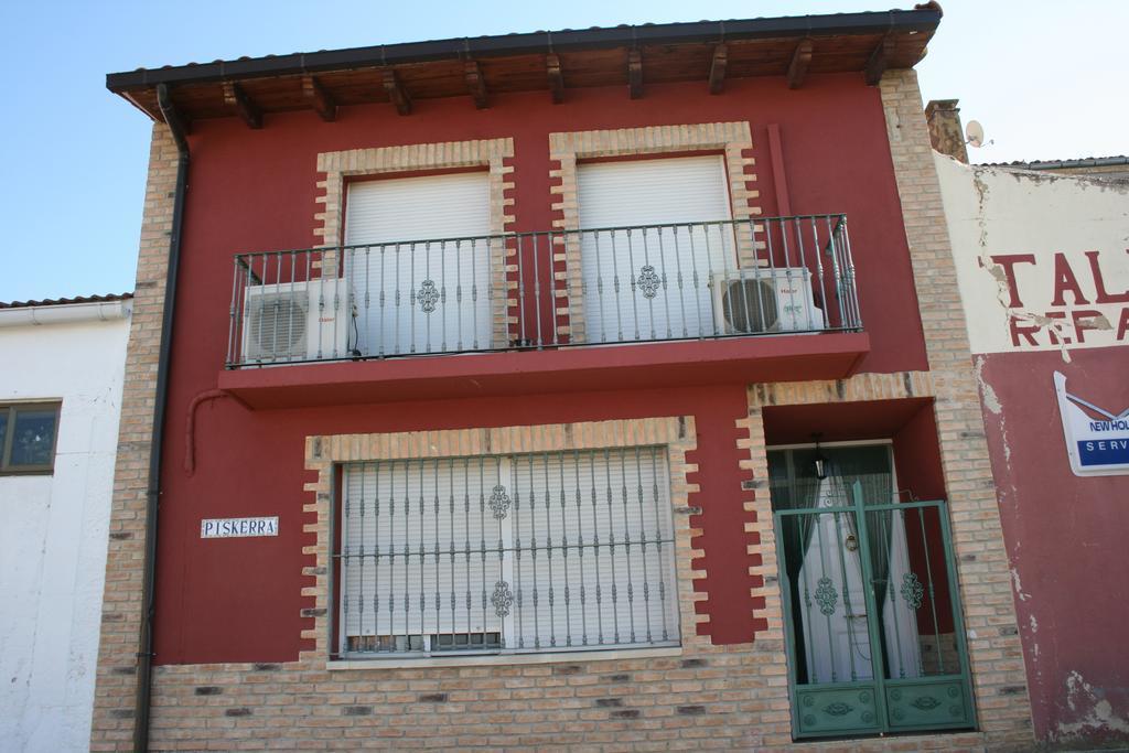 Vivienda Turistica Rural Piskerra Apartman Carcastillo Szoba fotó